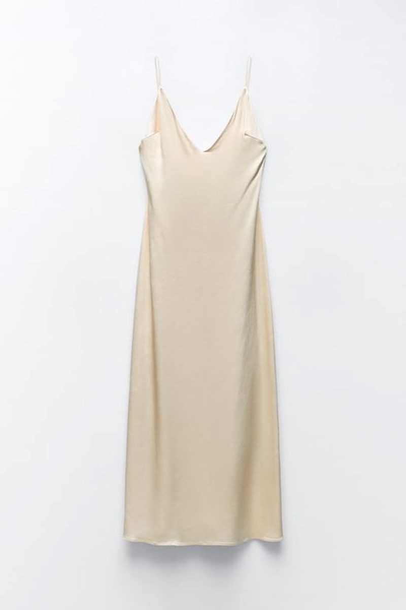 Βρήκαμε το απόλυτο φόρεμα για την Παραμονή της Πρωτοχρονιάς και κοστίζει μόνο 30 ευρώ - εικόνα 3