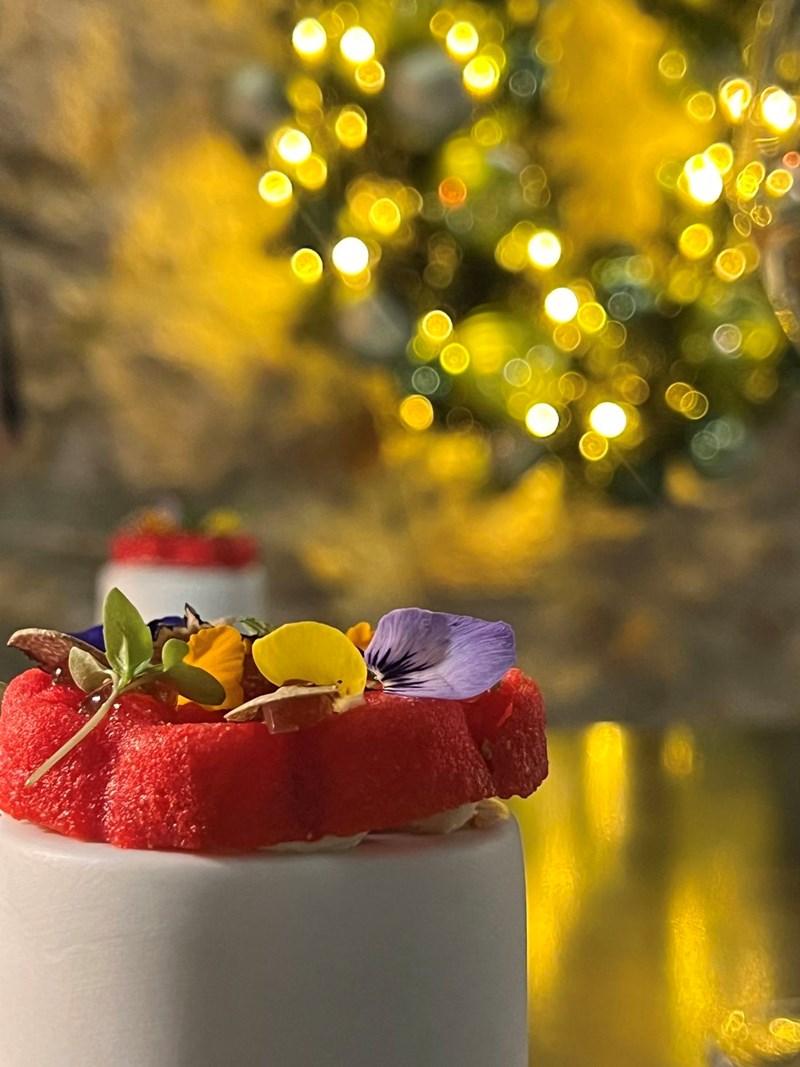 Εορταστική Λάμψη στο Makris Athens: Ένα μοναδικό ταξίδι αρωμάτων και γεύσεων - εικόνα 4