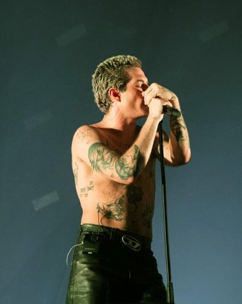 H Diesel "έντυσε" τους rock stars Maneskin στη συναυλία τους στο Τόκιο - εικόνα 1