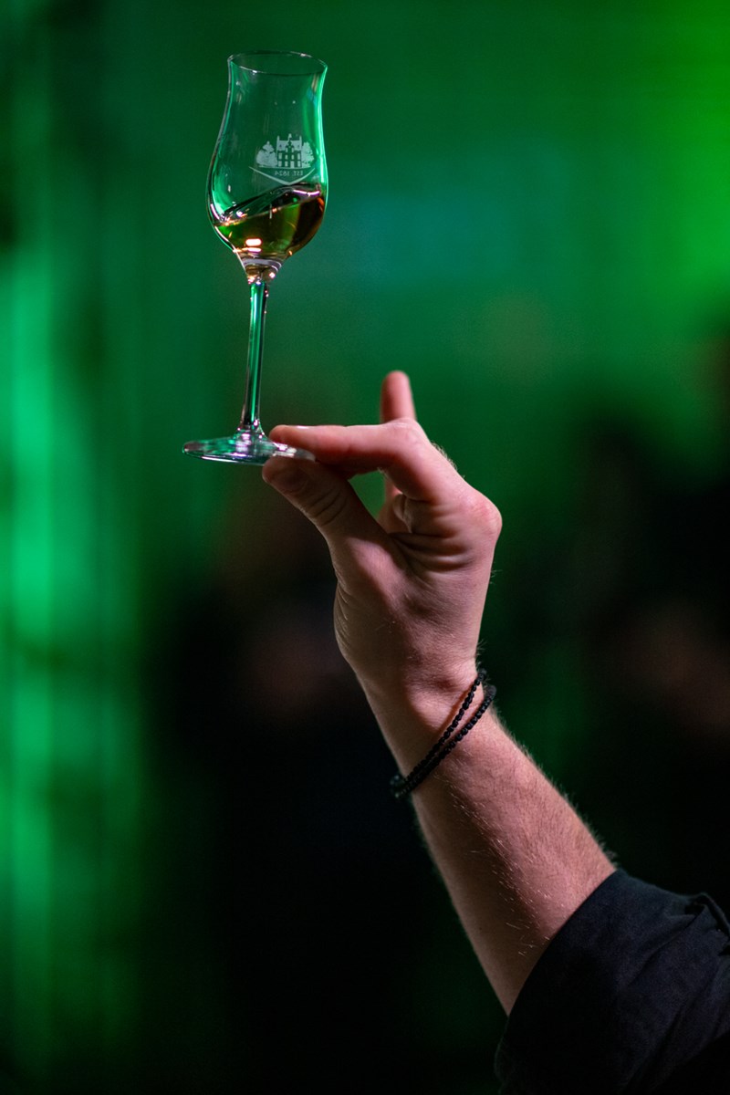 The Harmοny Collection: Δοκιμάσαμε το νέο The Macallan single malt από τη συνεργασία με τις Stella & Mary McCartney και ταξιδέψαμε με μια γουλιά στα Χάιλαντς της Σκωτίας - εικόνα 6