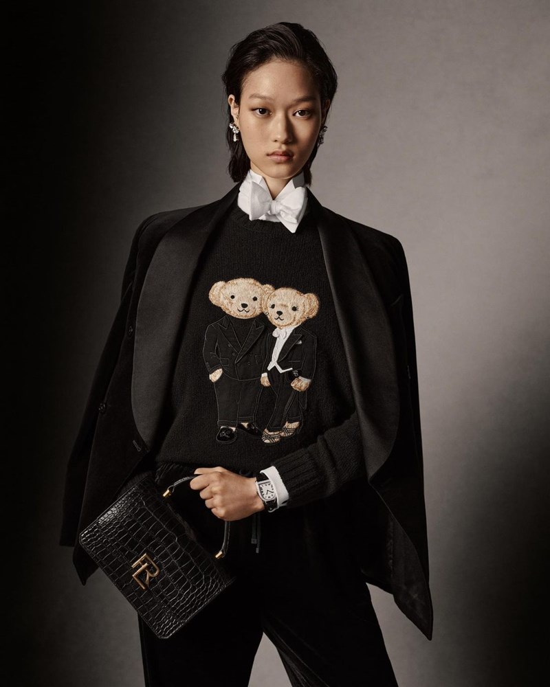 Στη νέα συλλογή του Ralph Lauren βρήκαμε τα βραδινά outfits που θα φορέσουμε τα Χριστούγεννα - εικόνα 1