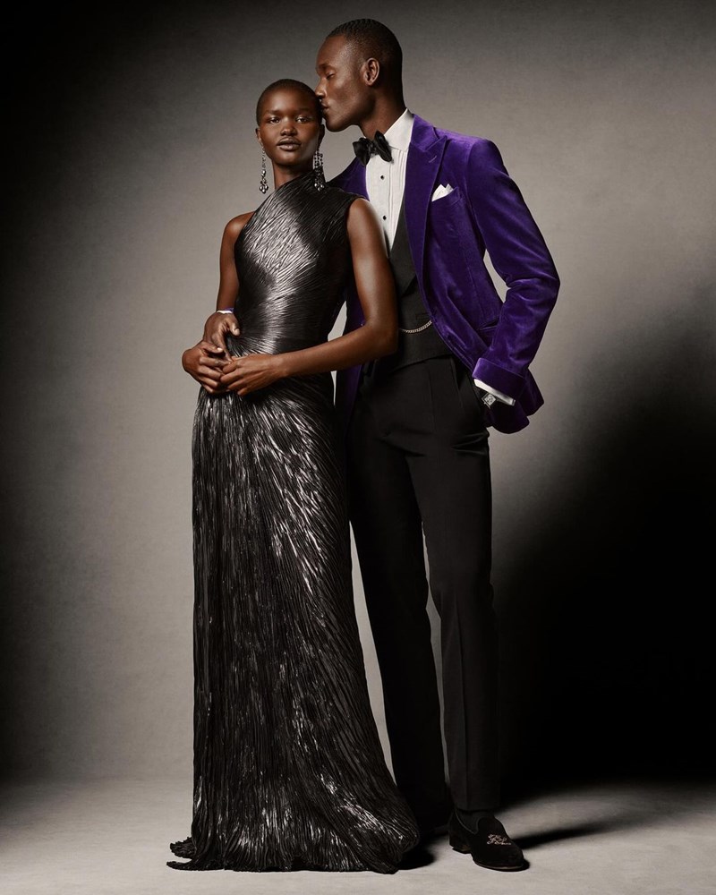 Στη νέα συλλογή του Ralph Lauren βρήκαμε τα βραδινά outfits που θα φορέσουμε τα Χριστούγεννα - εικόνα 3