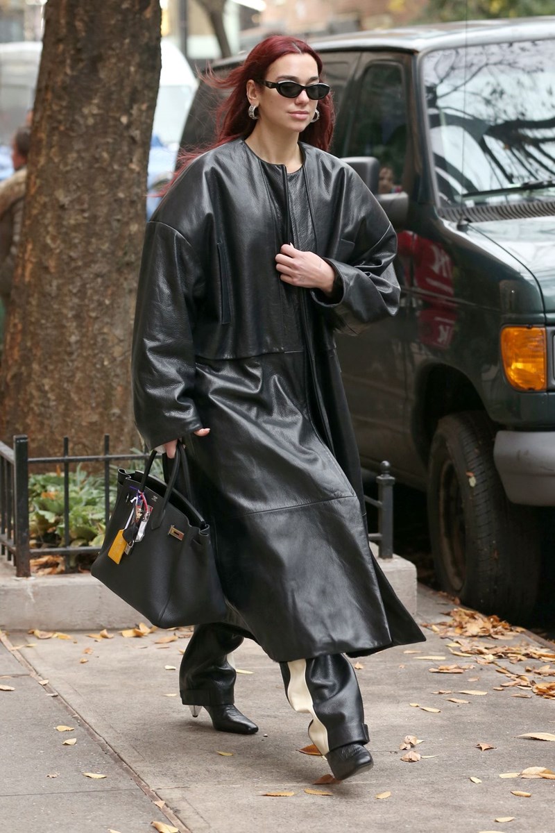 Cool vibes: Τα casual looks της Dua Lipa που αξίζει να δεις (και να αντιγράψεις) - εικόνα 5