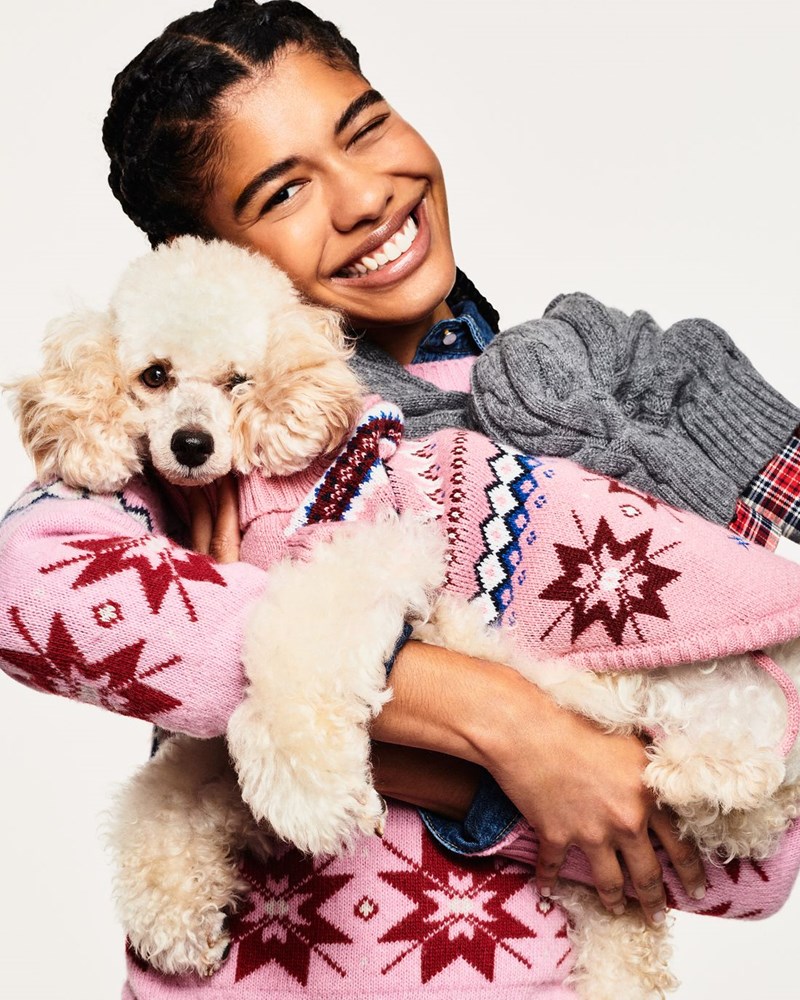 WE ARE FAMILY: Η νέα εορταστική καμπάνια της Benetton είναι αφιερωμένη στους αγαπημένους μας τετράποδους φίλους - εικόνα 2