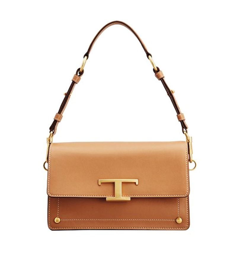 Συνδυάσαμε 6 ζευγάρια loafers με τις πιο hot τσάντες της σεζόν - εικόνα 4