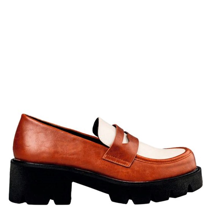 Συνδυάσαμε 6 ζευγάρια loafers με τις πιο hot τσάντες της σεζόν - εικόνα 7