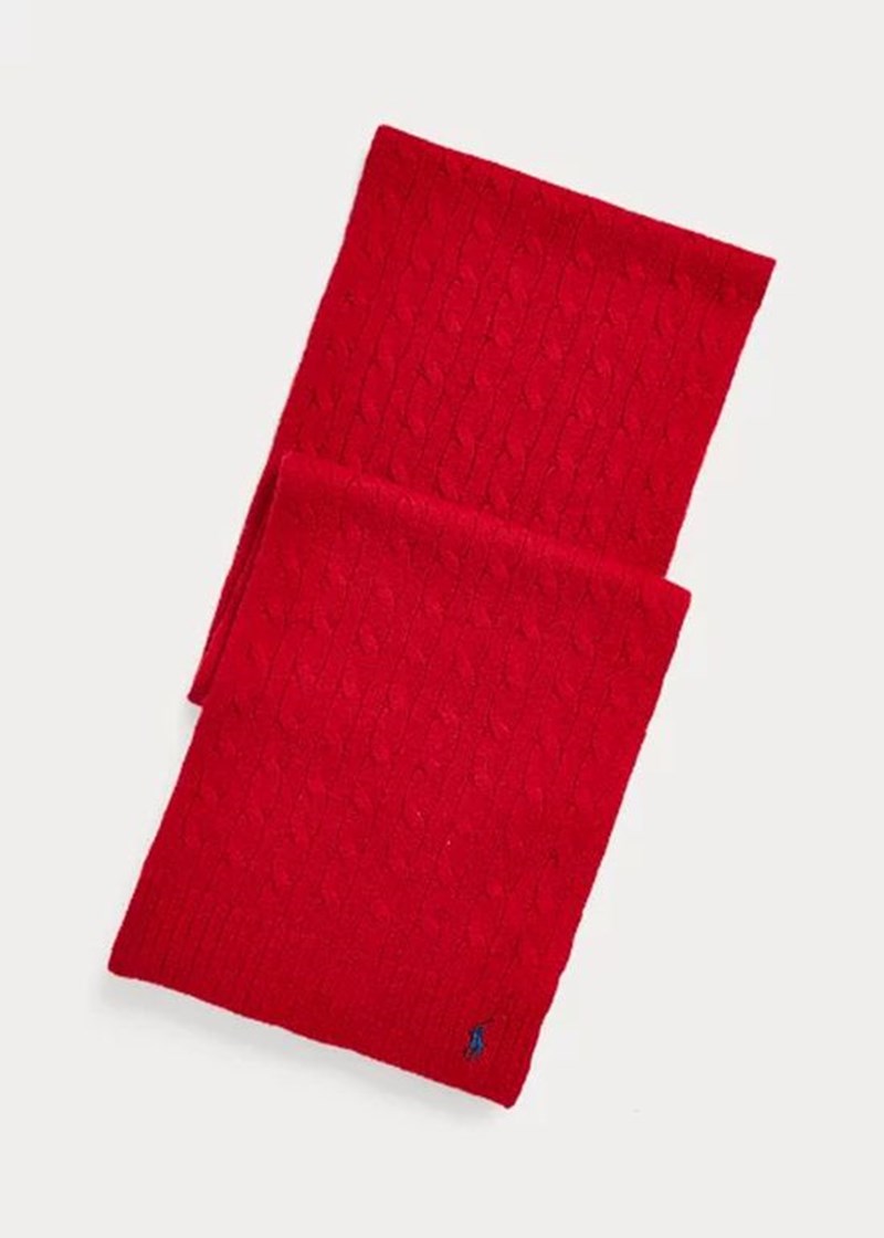 Christmas in red: 10 budget-friendly items στο festive κόκκινο της σεζόν - εικόνα 4