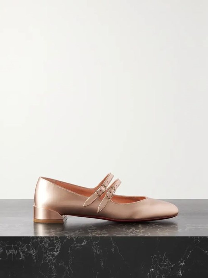 Party Flats: 13 φλατ παπούτσια που θα σε πείσουν να απαρνηθείς τα τακούνια για τα πάρτι της σεζόν - εικόνα 8