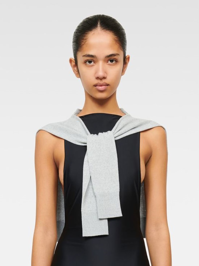 Αυτό είναι το κασκόλ - οφθαλμαπάτη που θα γίνει sold-out τις επόμενες ημέρες - εικόνα 2