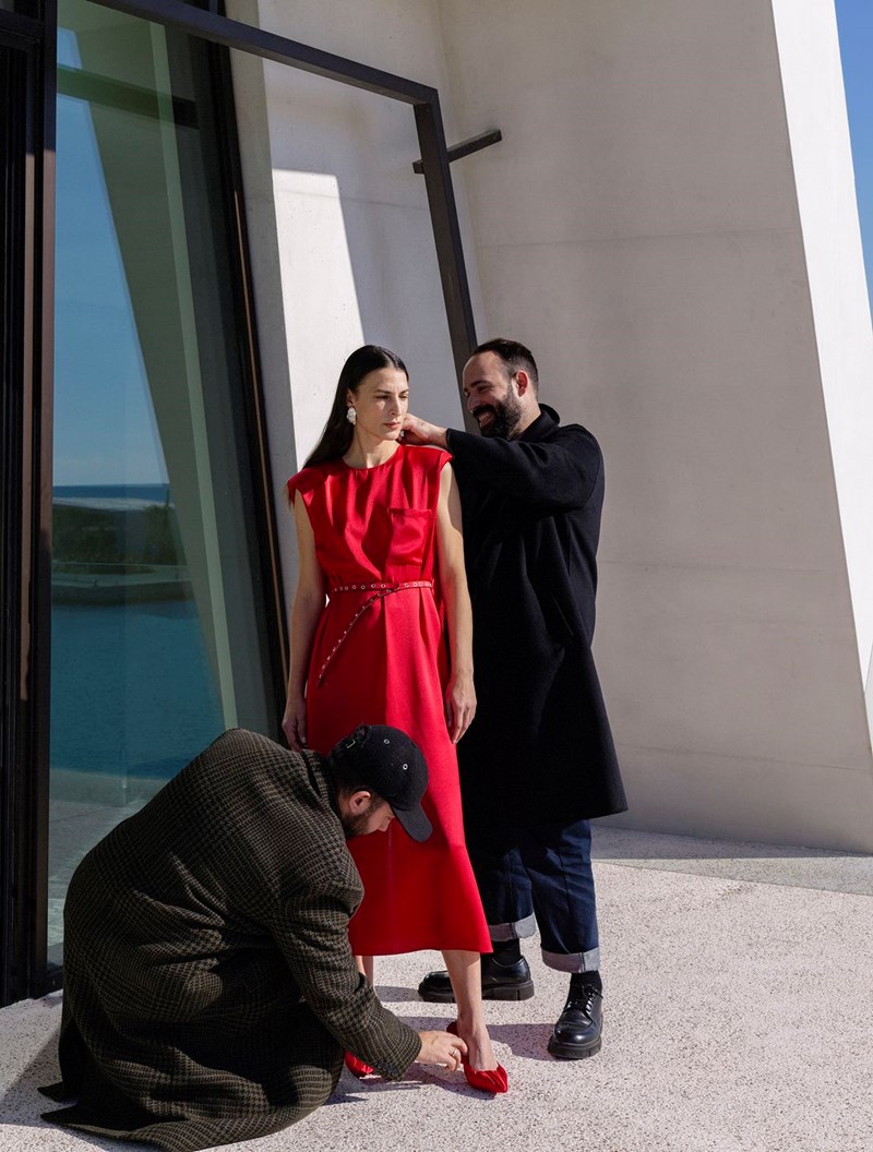 Angelos Tsakiris: Πήραμε μία πρώτη γεύση από τη νέα χειμερινή συλλογή του Έλληνα σχεδιαστή - εικόνα 2