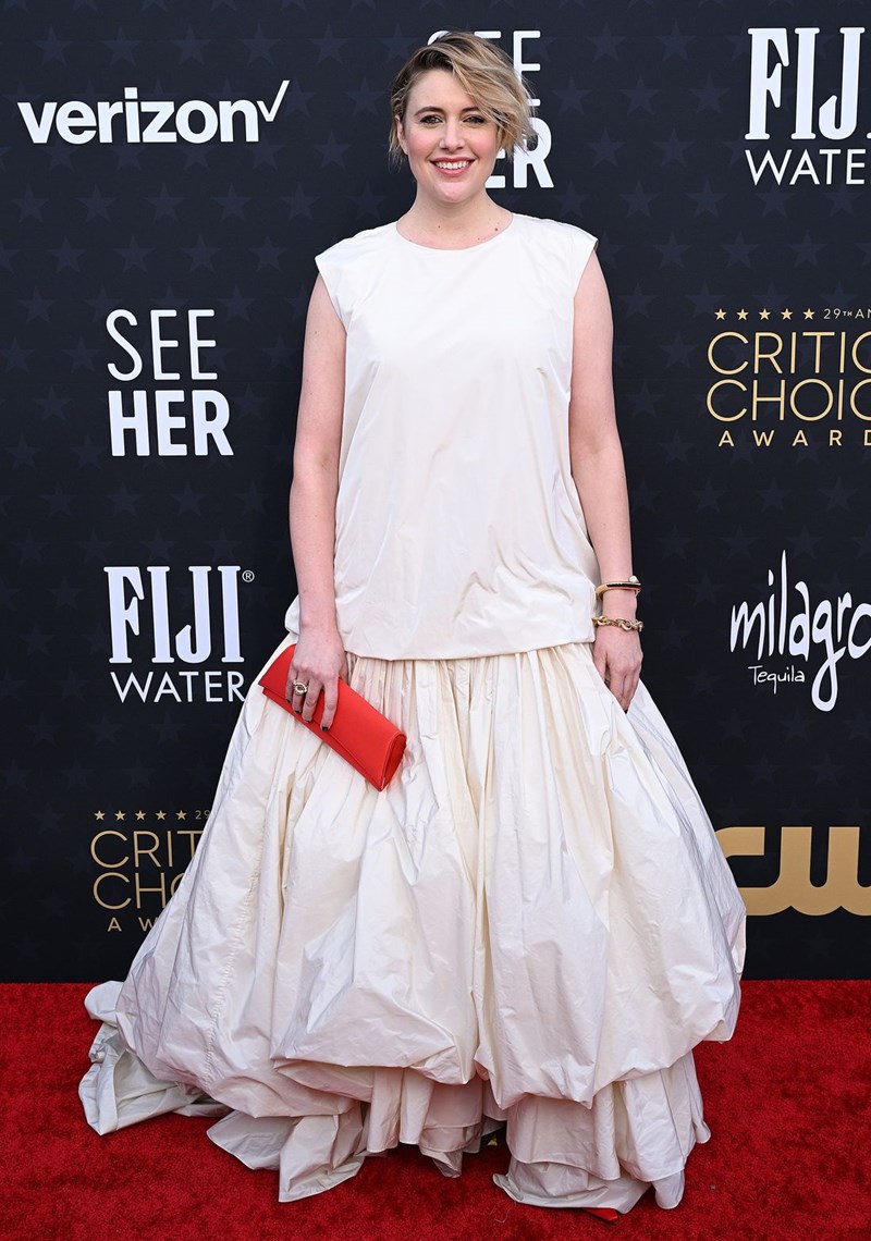 Critics Choice Awards 2024: Οι εμφανίσεις που ξεχωρίσαμε από το εντυπωσιακό κόκκινο χαλί των βραβείων - εικόνα 7