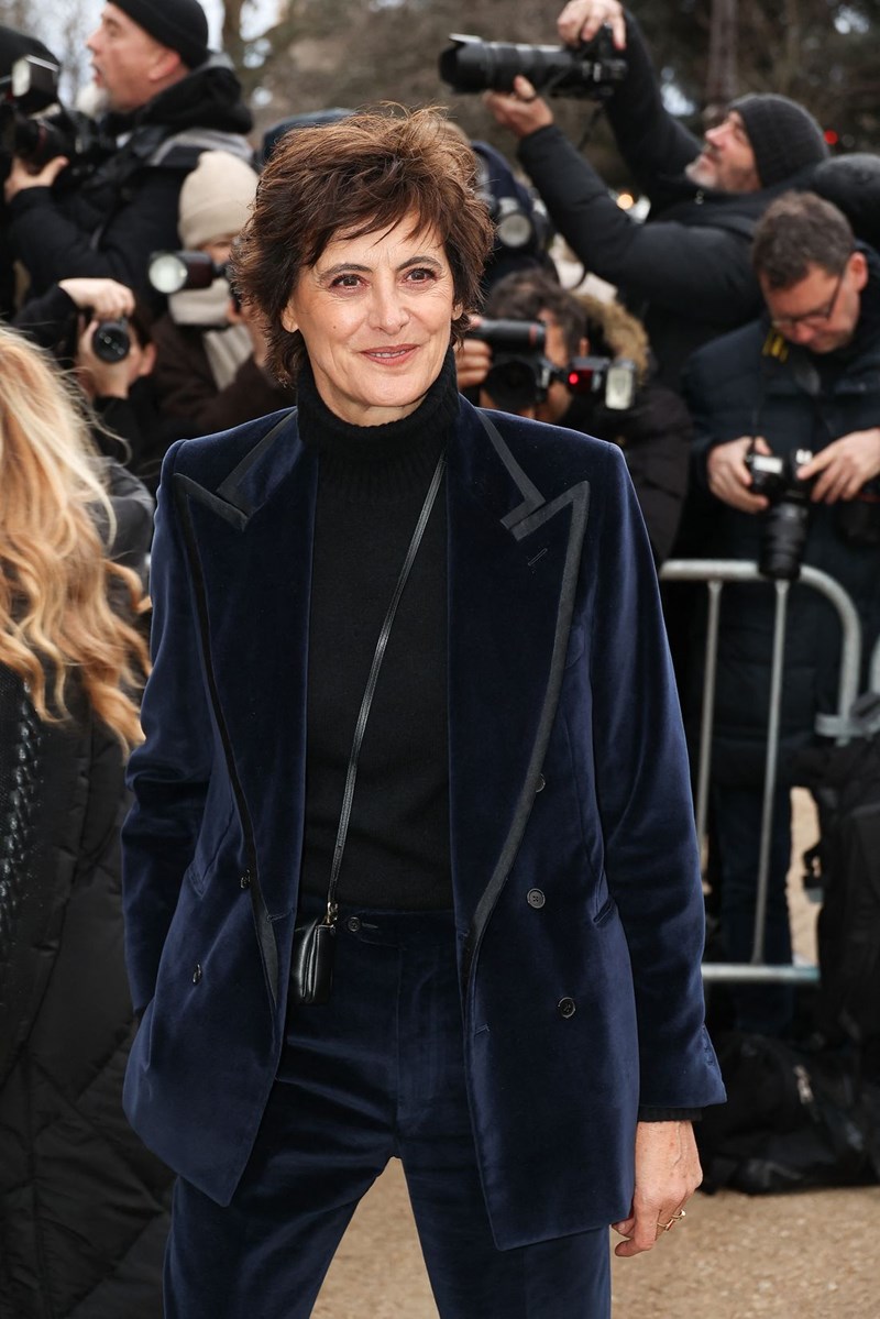 Schiaparelli: Το εντυπωσιακό celebrity front row με avant-garde εμφανίσεις στην Εβδομάδα Μόδας Υψηλής Ραπτικής - εικόνα 6