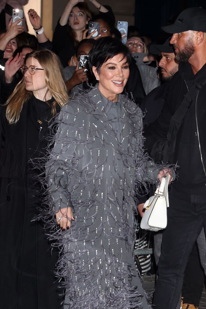 Valentino Haute Couture SS24: Η σύγχρονη εκδοχή της αβίαστης υψηλής ραπτικής - εικόνα 5