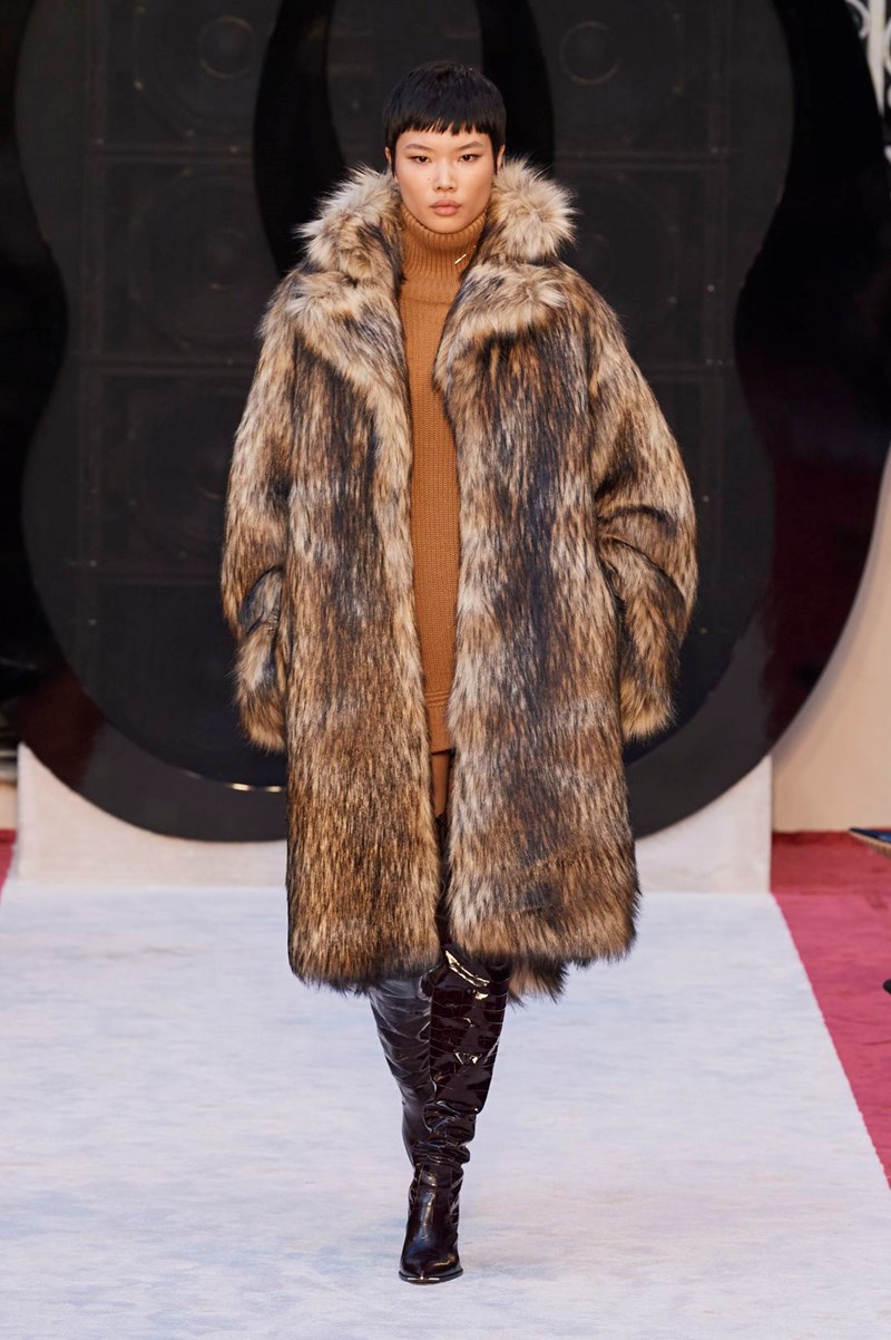 3 trends στα πανωφόρια που θα κυριαρχήσουν μέσα στο 2024 - εικόνα 1