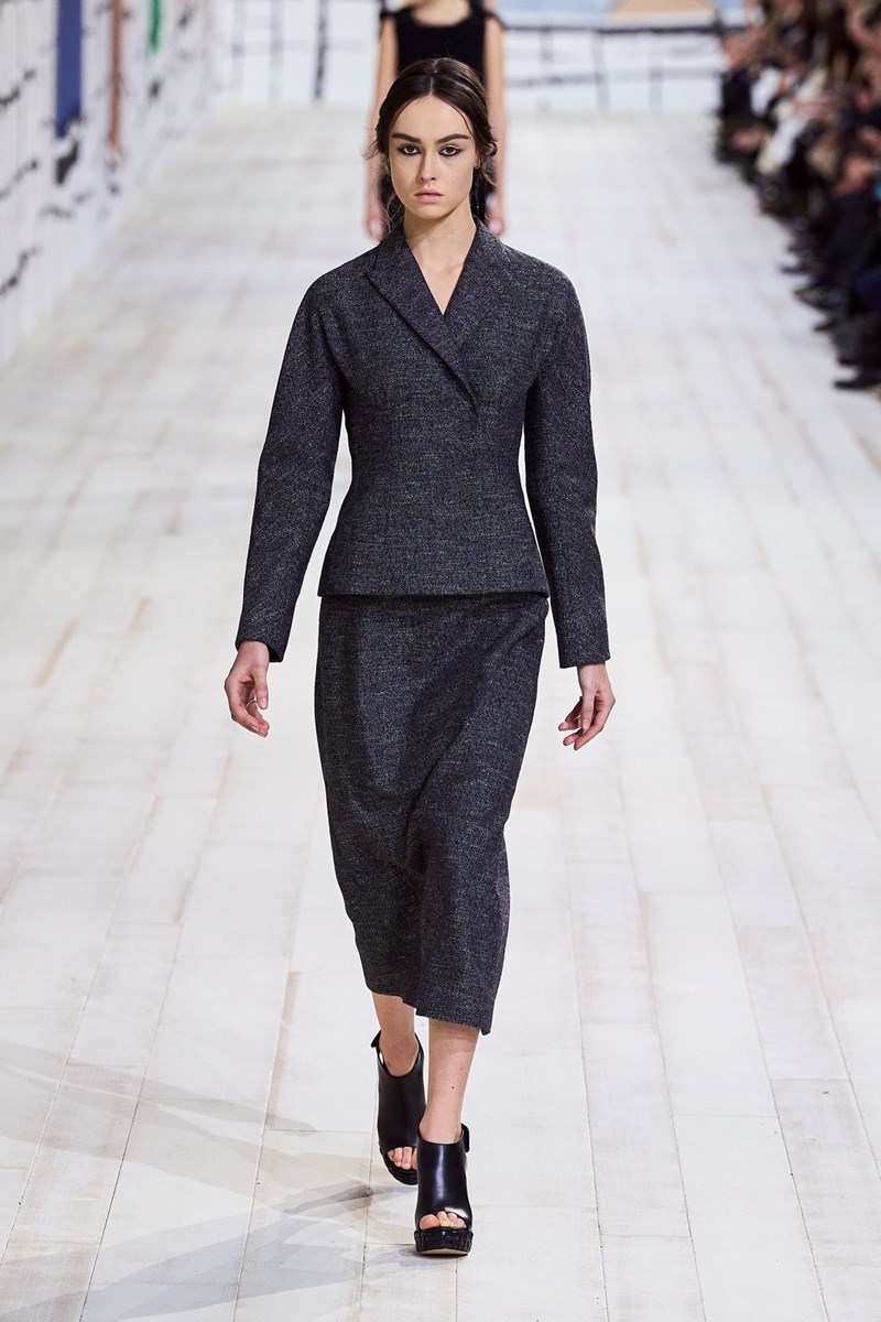 Dior SS 2024 Haute Couture: Η 'μεγάλη αύρα' της μοναδικότητας μέσα από τα μάτια της Maria Grazia Chiuri - εικόνα 20