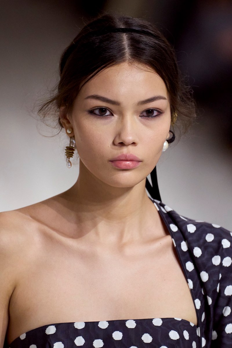 Couture Fashion Week: 5 beauty trends που ξεχωρίσαμε από τα catwalks στο Παρίσι - εικόνα 4