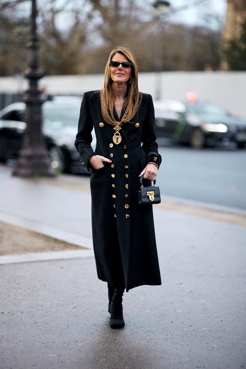 Εβδομάδα Μόδας Υψηλής Ραπτικής: Τα street style σύνολα που τράβηξαν τα βλέμματα στους δρόμους του Παρισιού - εικόνα 9