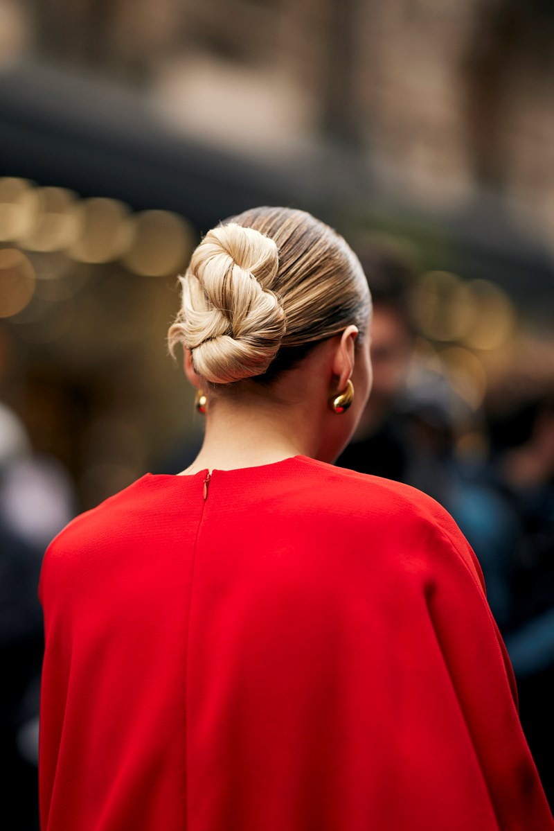 Couture Week: Τα ωραιότερα χτενίσματα που έκαναν οι fashionistas για τις street style εμφανίσεις τους στο Παρίσι - εικόνα 9