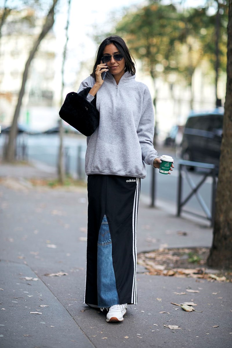 Πώς θα συνδυάσεις τα sneakers σου; 14 inspo looks που μπορείς να αντιγράψεις - εικόνα 10