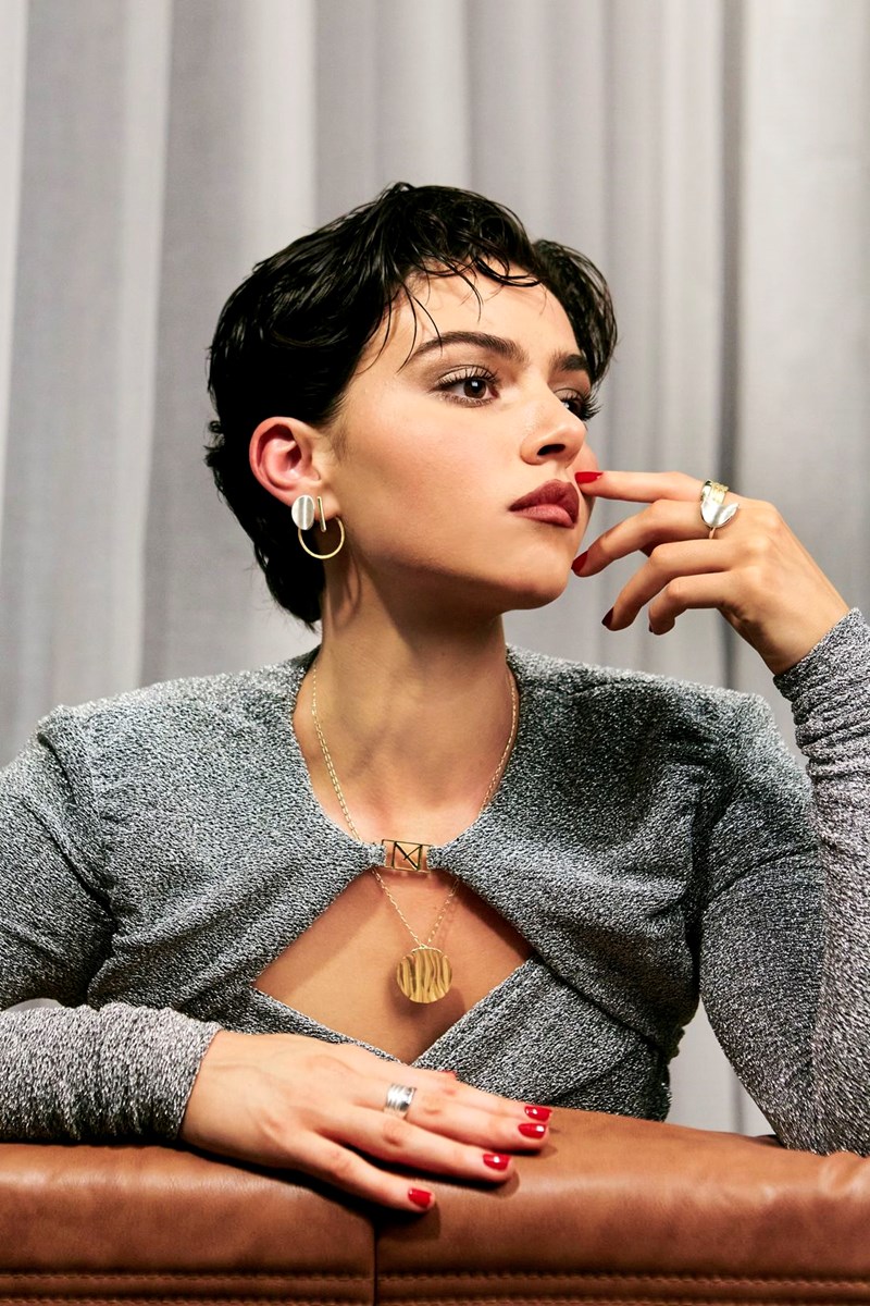 Σε αυτή τη συλλογή κοσμημάτων βρήκαμε τα items που θα ταιριάξουν απόλυτα με τα quiet luxury looks μας - εικόνα 4