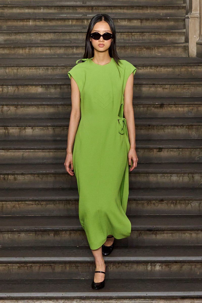 Αυτά είναι τα παπούτσια με τα οποία "θα βγάλουμε" την άνοιξη του 2024 - εικόνα 1