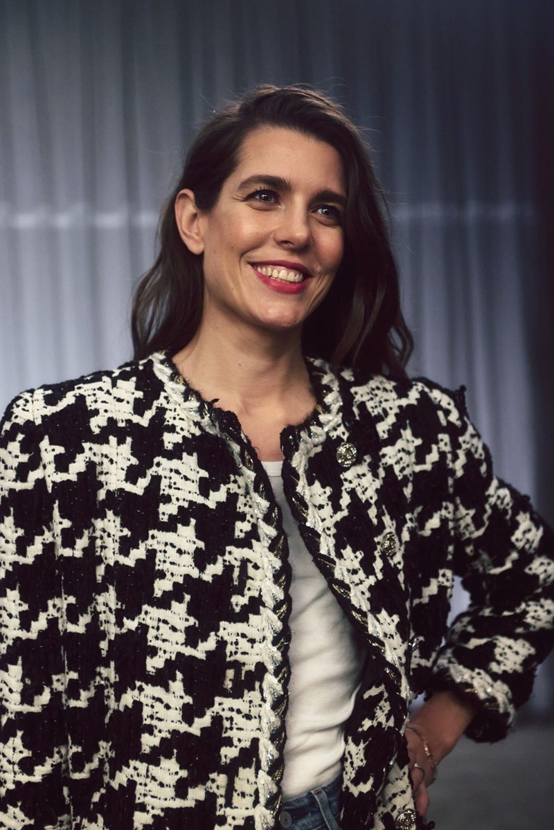 Chanel SS24 Haute Couture: Για τη Virginie Viard το "παιχνίδι" της μόδας κρίνεται στις λεπτομέρειες - εικόνα 2