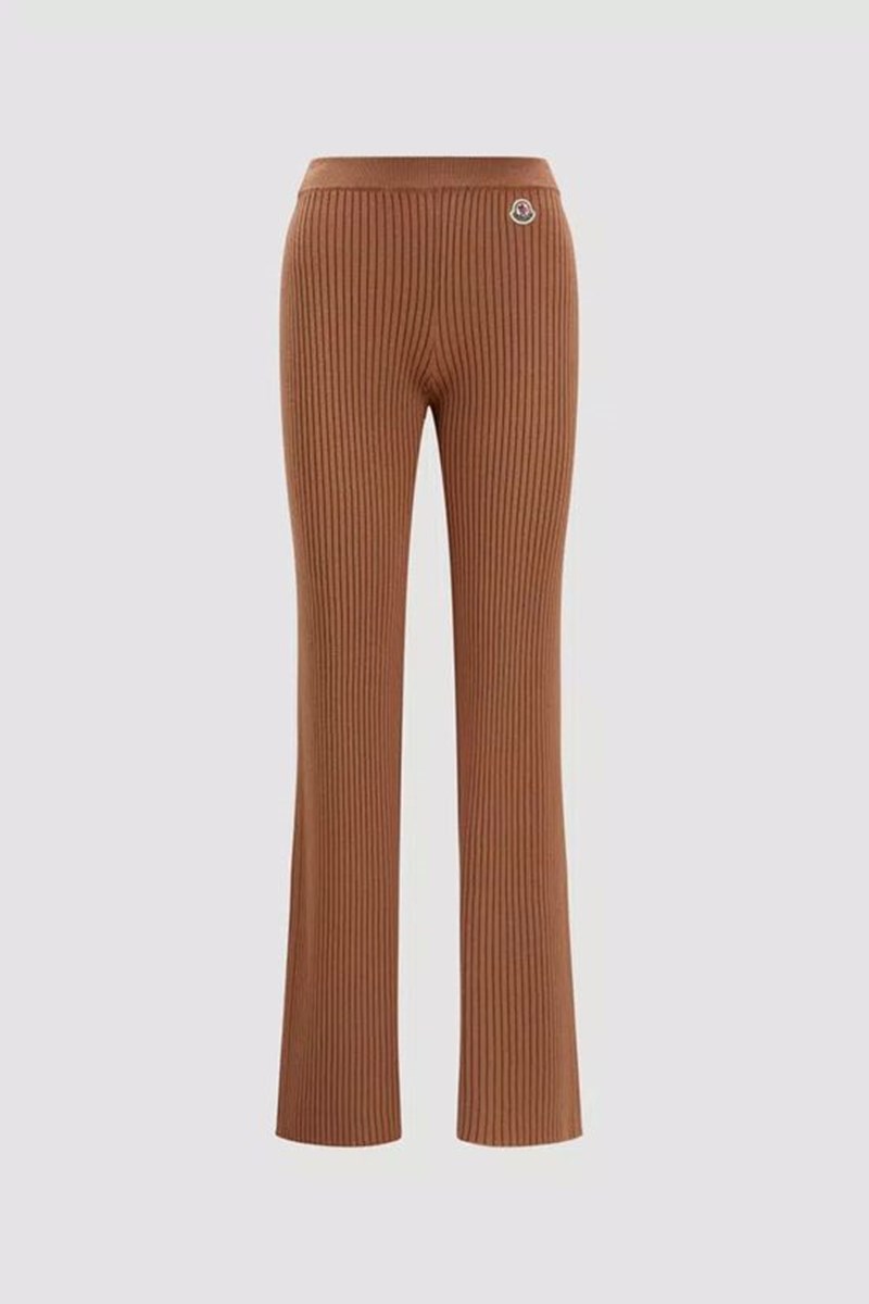 Lazy Sunday: Βρήκαμε τις φόρμες που θα επιλέξεις για να είσαι stylish, ακόμα κι αν μείνεις σπίτι - εικόνα 8