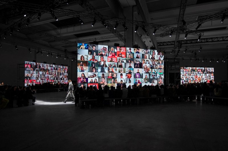 Diesel FW24: Το σόου της Diesel ήταν μία livestream βιντεοκλήση στην ουσία της μόδας - εικόνα 1