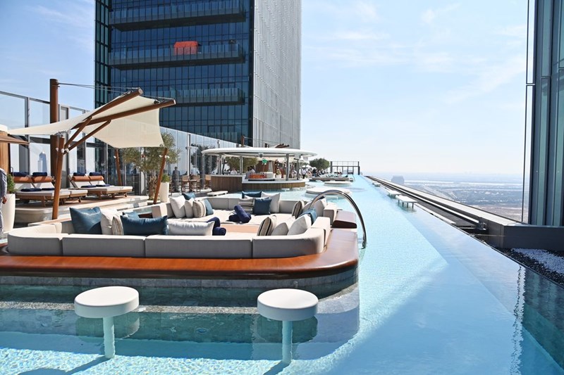 One&Only One Za’abeel: Τα λαμπερά εγκαίνια του πρώτου κατακόρυφου αστικού θέρετρου με την ελίτ του Hollywood ανάμεσα στους καλεσμένους - εικόνα 1