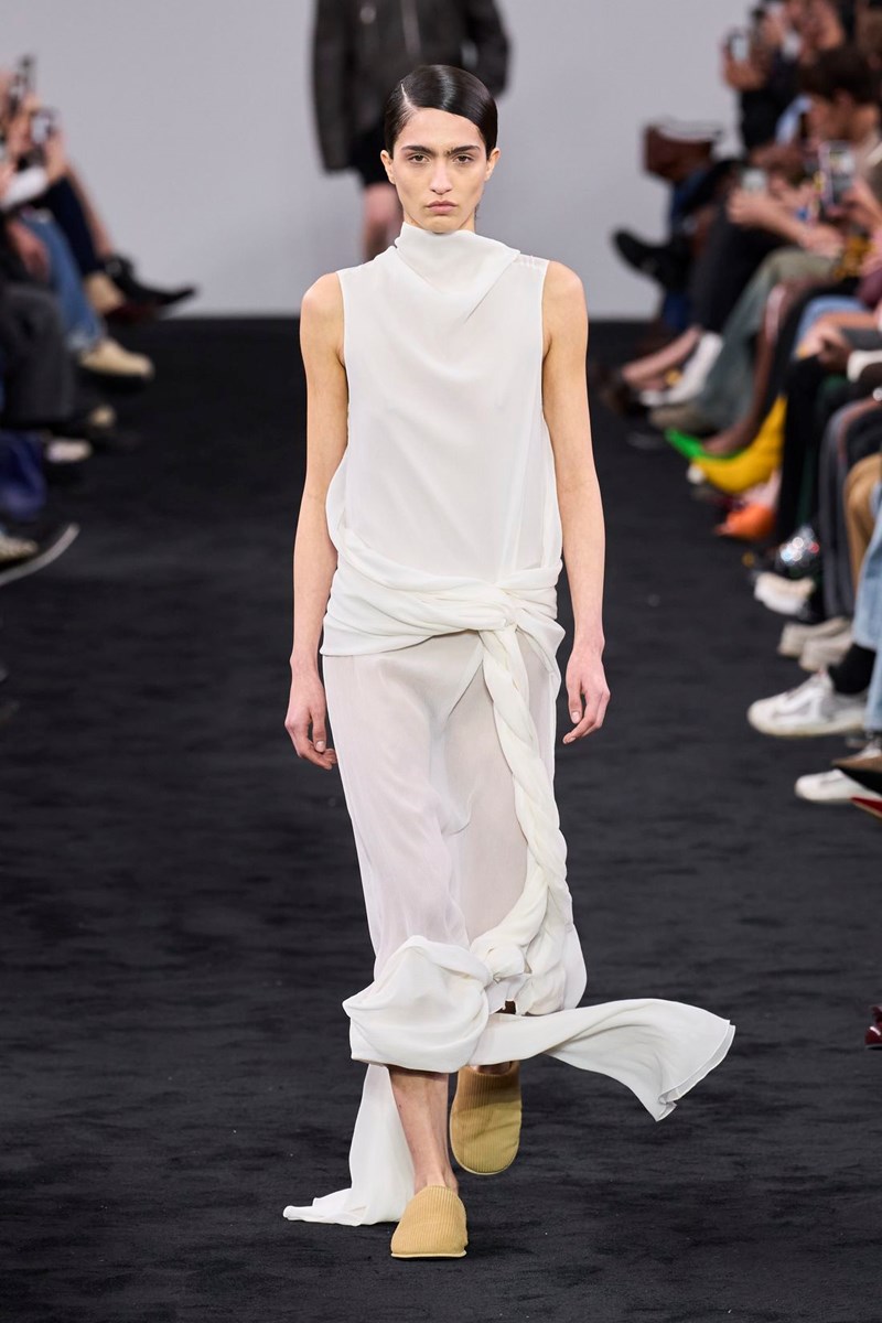Αυτά ήταν τα highlights στην Εβδομάδα Μόδας του Λονδίνου - εικόνα 2