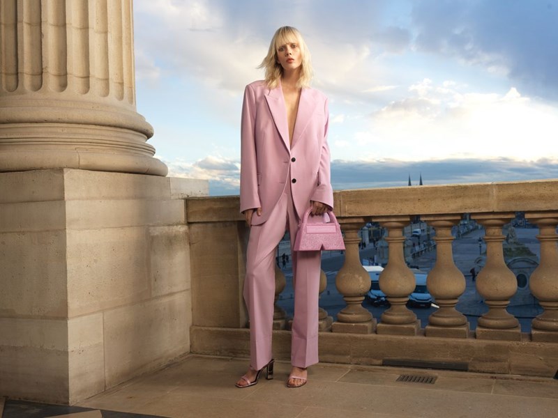 Karl Lagerfeld: Εντυπωσιακά day-to-night σύνολα βάζουν στόχο να ανανεώνουν την ανοιξιάτικη γκαρνταρόμπα σου - εικόνα 1