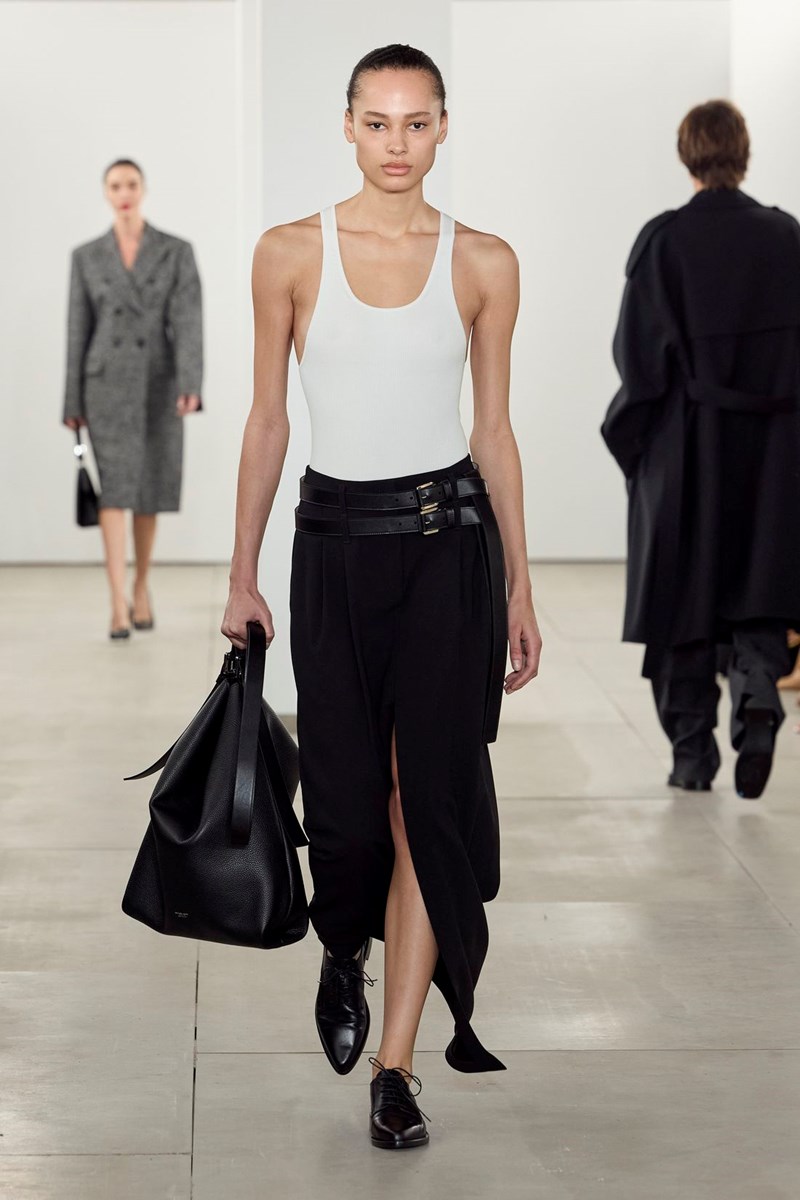 Michael Kors FW24: Η νοσταλγική συλλογή στο σόου που ήταν μία "ρομαντική επιστολή" στη Νέα Υόρκη - εικόνα 12