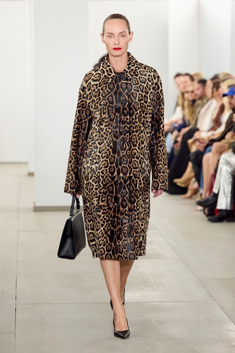 Michael Kors FW24: Η νοσταλγική συλλογή στο σόου που ήταν μία "ρομαντική επιστολή" στη Νέα Υόρκη - εικόνα 22