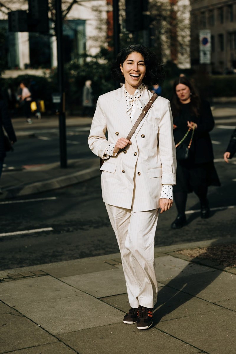 LFW FW24: Η τάση που κυριάρχησε στις street style εμφανίσεις στην Εβδομάδα Μόδας του Λονδίνου - εικόνα 2