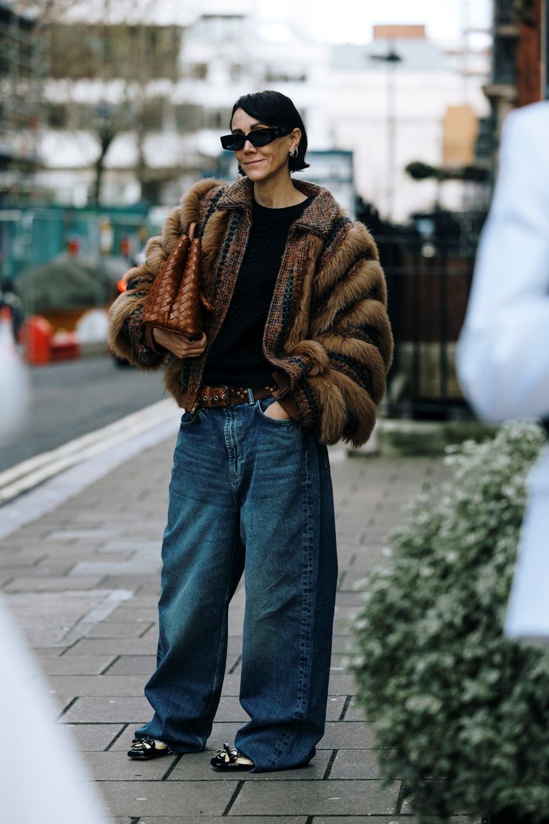 LFW FW24: Η τάση που κυριάρχησε στις street style εμφανίσεις στην Εβδομάδα Μόδας του Λονδίνου - εικόνα 15