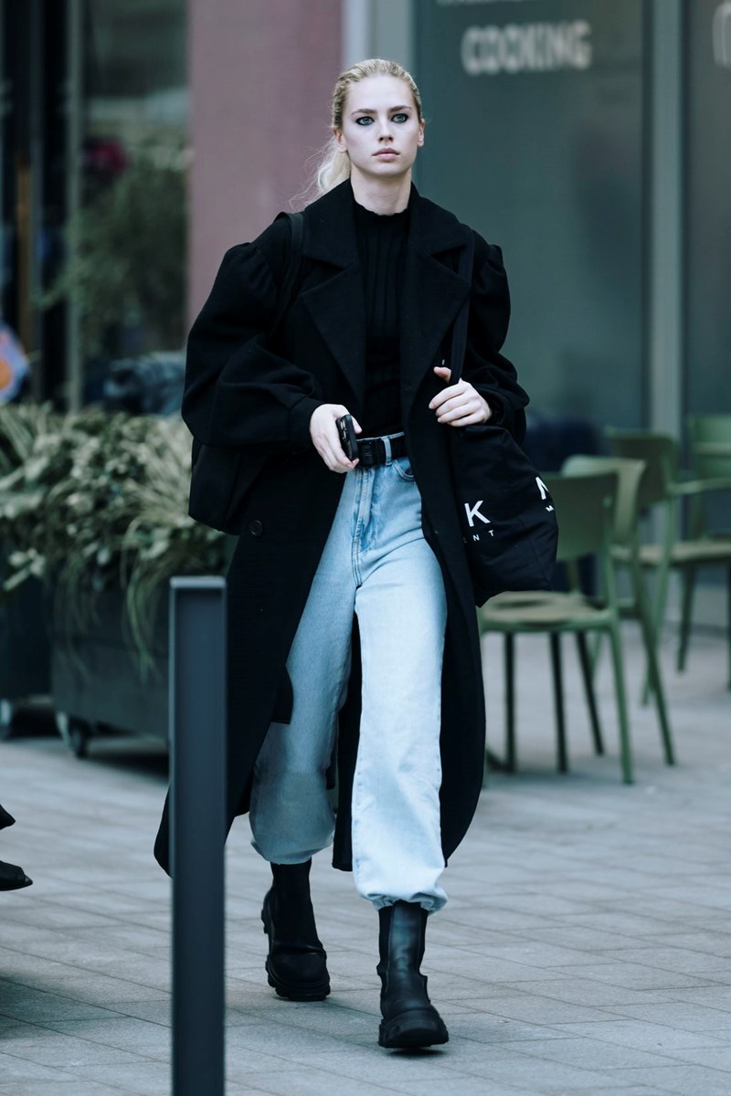 LFW FW24: Η τάση που κυριάρχησε στις street style εμφανίσεις στην Εβδομάδα Μόδας του Λονδίνου - εικόνα 16