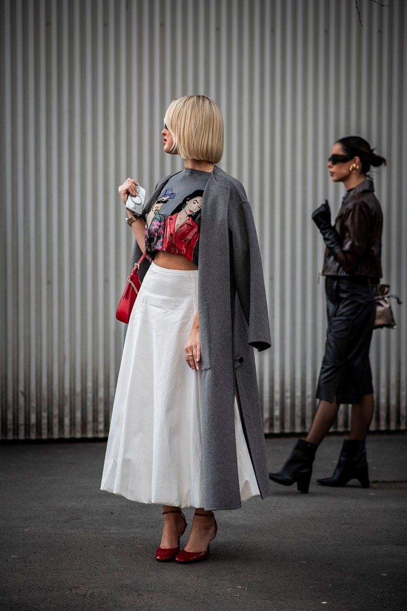 MFW FW24: Οι street style εμφανίσεις που ξεχωρίσαμε τις πρώτες ημέρες της Εβδομάδας Μόδας του Μιλάνου - εικόνα 7