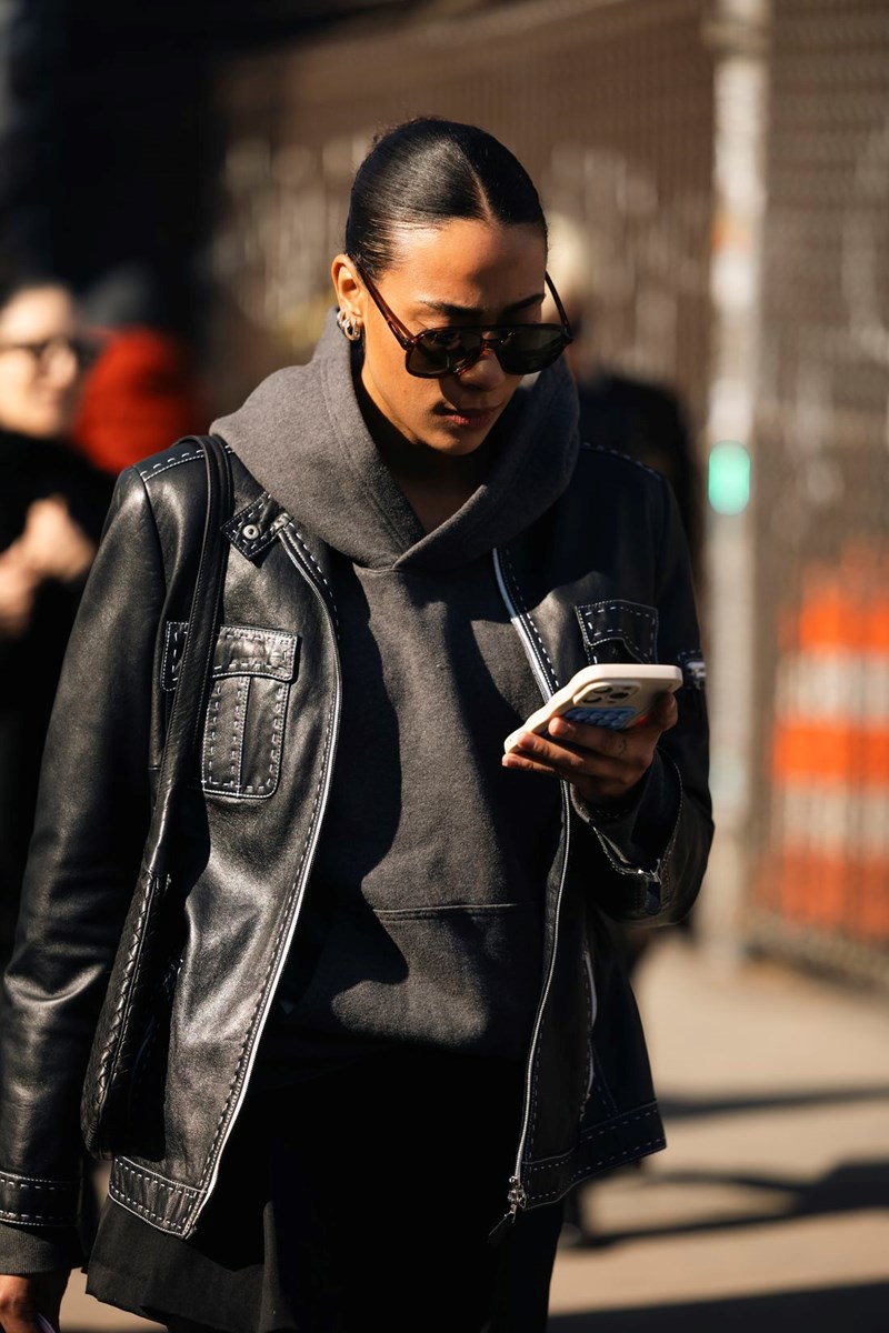 NYFW FW24: Η τάση που εντοπίσαμε στα street style looks στην Εβδομάδα Μόδας της Νέας Υόρκης - εικόνα 7