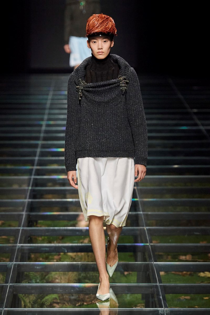 Prada FW24: Μαθήματα ιστορίας (και μόδας) από τη Miuccia Prada και τον Raf Simons - εικόνα 7