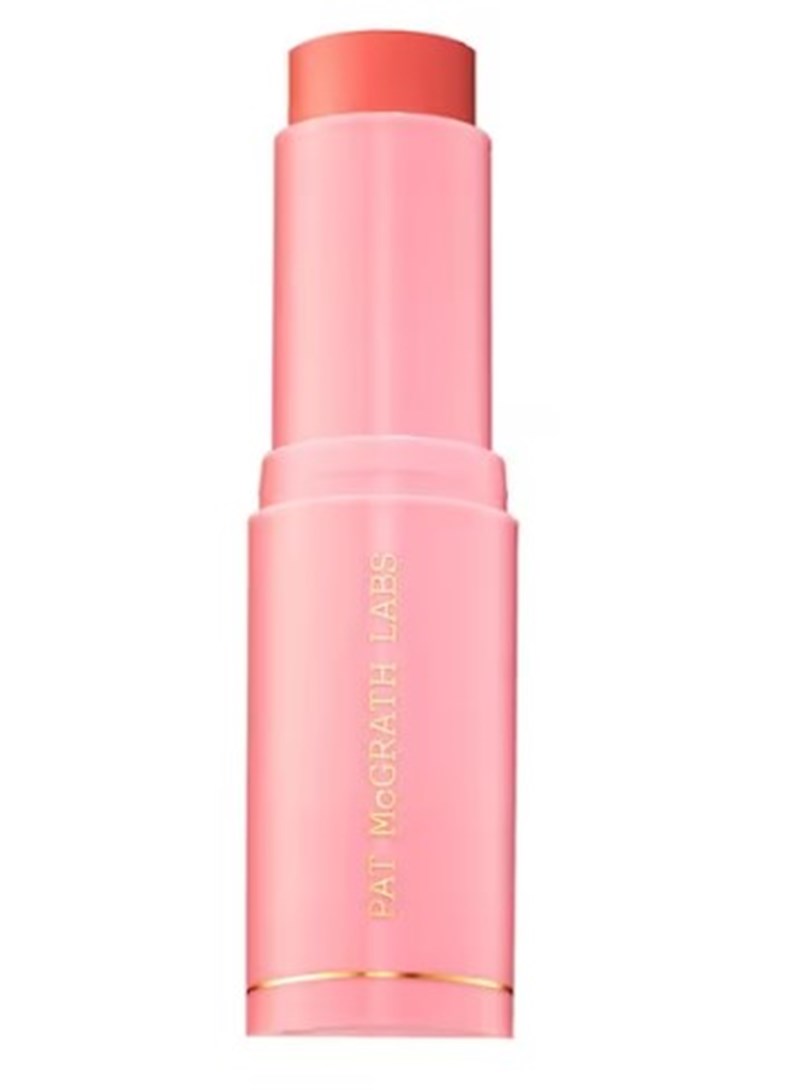 Emily Ratajkowski: Αυτά είναι μερικά από τα προϊόντα ομορφιάς που υπάρχουν αυτή τη στιγμή στο νεσεσέρ της - εικόνα 2