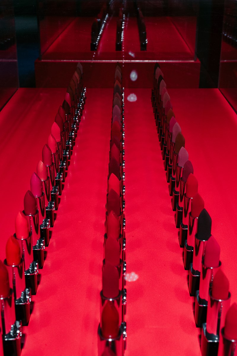 Mια «αναγεννησιακή βραδιά» στα χρώματα του κόκκινου και εμβληματικού Rouge Dior - εικόνα 2