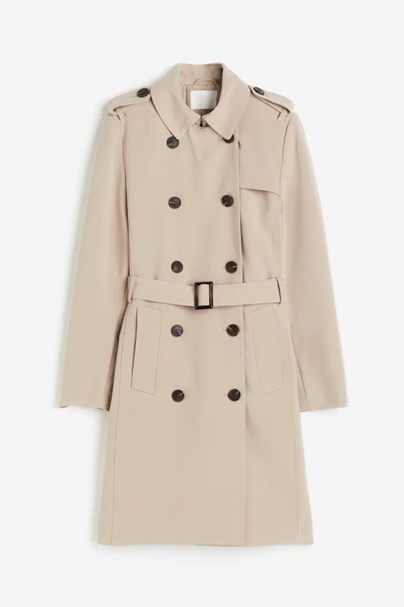 Βρήκαμε την καμπαρντίνα με την οποία θα "βγάλεις" την άνοιξη και κοστίζει μόνο 45 ευρώ - εικόνα 1