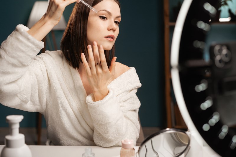  νεανική επιδερμίδα