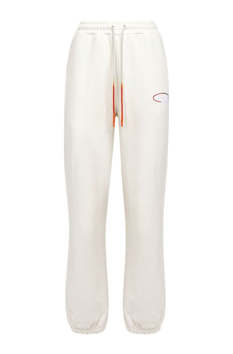 Après ski looks: Όλη η έμπνευση που χρειάζεσαι για την εκδρομή στα χιόνια - εικόνα 8