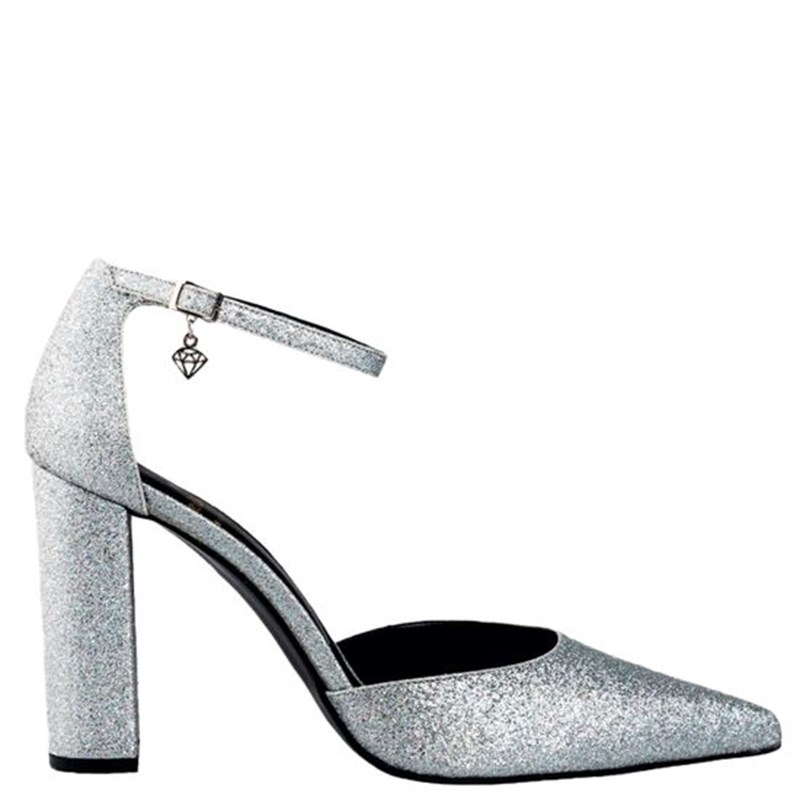 Βραδινή έξοδος: Αυτές είναι οι metallic γόβες και οι τσάντες που πρέπει να εντάξεις στη γκαρνταρόμπα σου - εικόνα 6