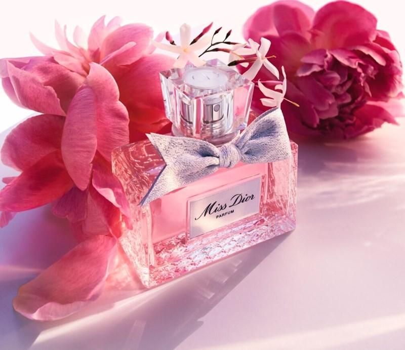 Miss Dior: Η εξέλιξη και η ιστορία πίσω από το θρυλικό άρωμα - εικόνα 3