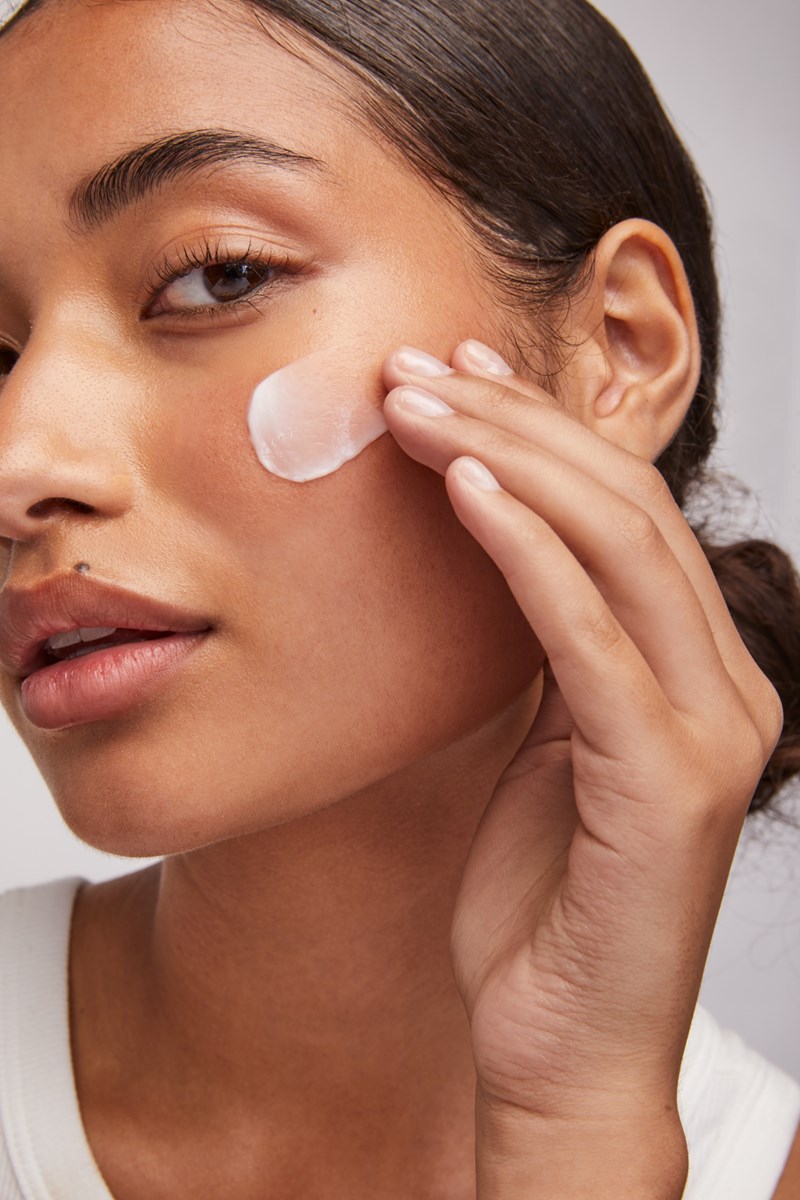 Αυτά τα 2 skincare προϊόντα έχουν σχεδιαστεί ενισχύουν τη φυσική λάμψη της επιδερμίδας - εικόνα 4