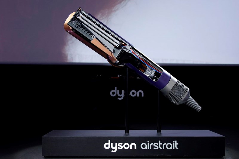 Η Dyson λανσάρει το νέο επαναστατικό ισιωτικό μαλλιών Airstrait™ - εικόνα 1