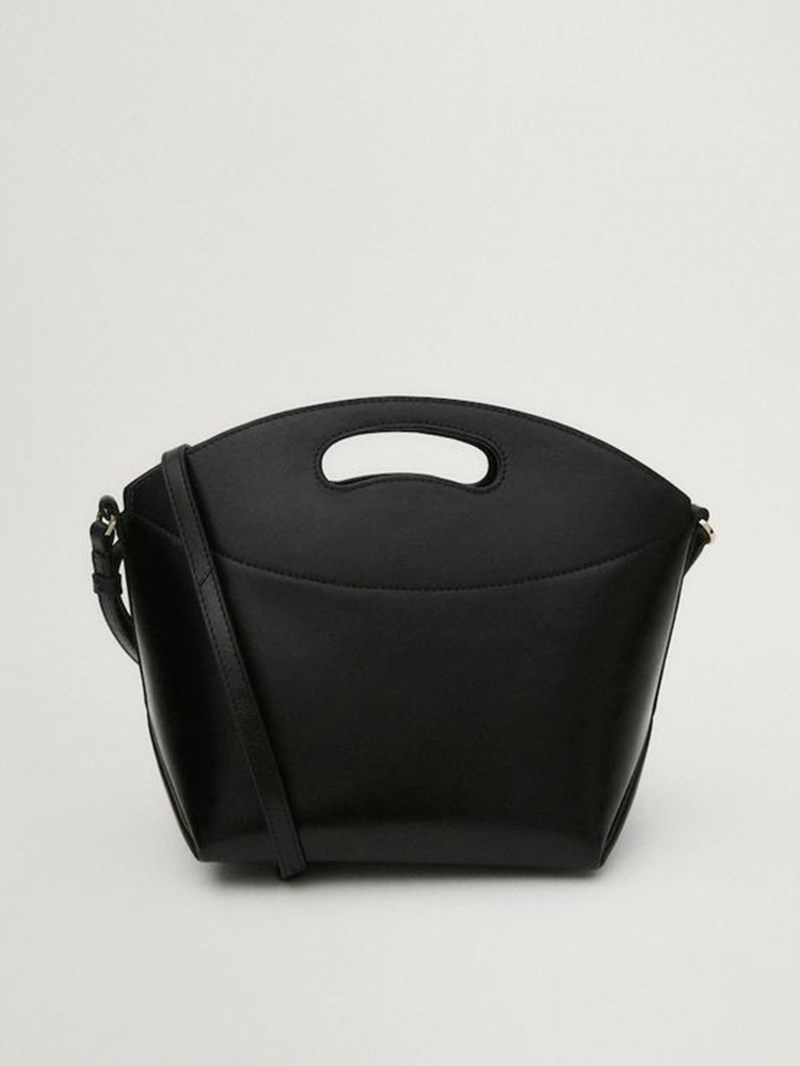 10 μαύρες τσάντες - εμμονή που θα "πέθαινες" να αποκτήσεις - εικόνα 4