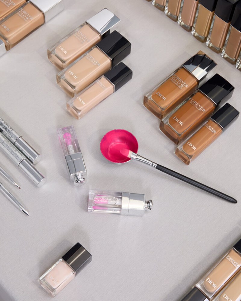 Η κλασική ομορφιά μέσα από τη σύγχρονη ματιά: Όλες οι λεπτομέρειες για τα beauty looks στο Dior FW24 fashion show - εικόνα 2